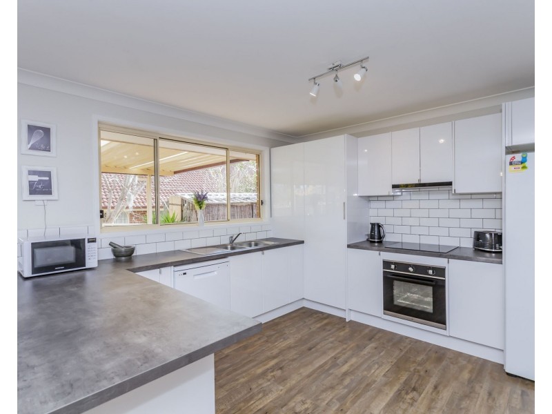 6 Leigh Place, Raymond Terrace NSW 2324
