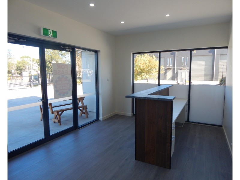 2/5 Frost Drive, Mayfield West NSW 2304