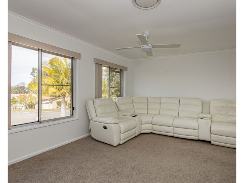 7 Chifley Drive, Raymond Terrace NSW 2324