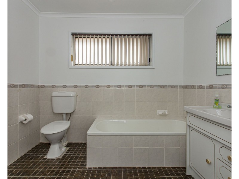 7 Chifley Drive, Raymond Terrace NSW 2324