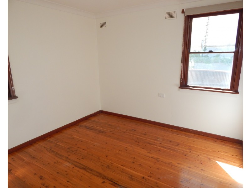 12 Windsor Street, Raymond Terrace NSW 2324