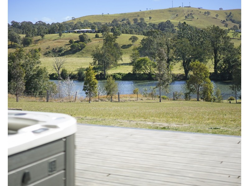 11 Waterview Road, Clarence Town NSW 2321