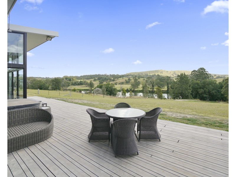 11 Waterview Road, Clarence Town NSW 2321