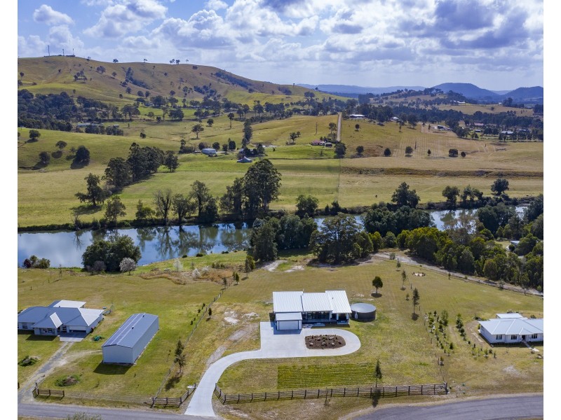 11 Waterview Road, Clarence Town NSW 2321