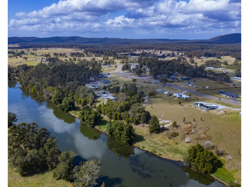 11 Waterview Road, Clarence Town NSW 2321