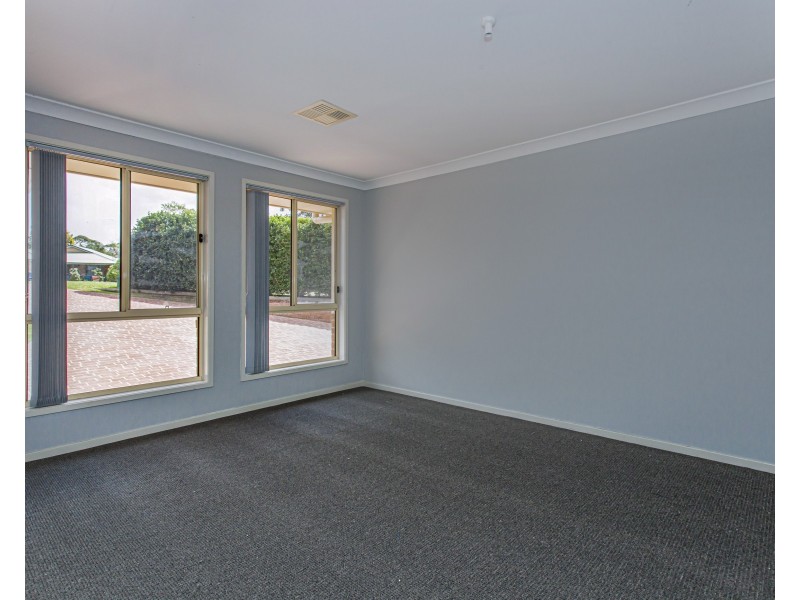 9 Centenary Close, Bolwarra Heights NSW 2320