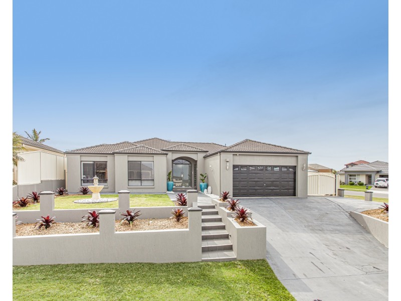 2 Drayton Crescent, Thornton NSW 2322