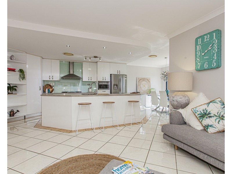 2 Drayton Crescent, Thornton NSW 2322