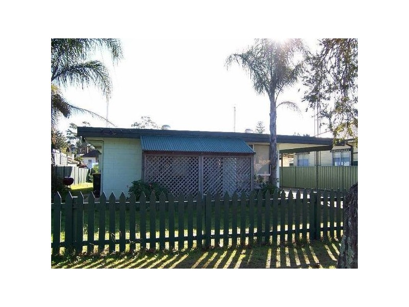 2/13 Meredith Crescent, Raymond Terrace NSW 2324