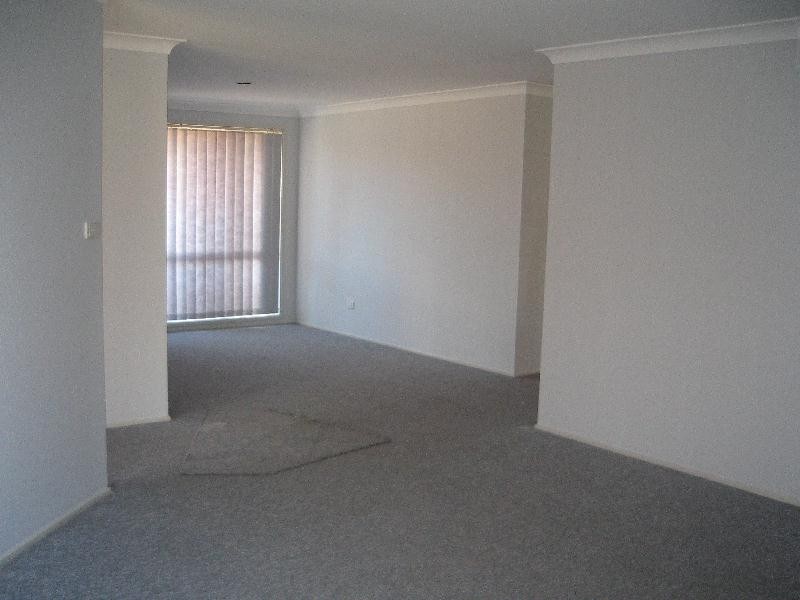 4 Wedgewood Close, Raymond Terrace NSW 2324