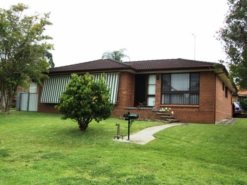 9 Chifley Drive, Raymond Terrace NSW 2324