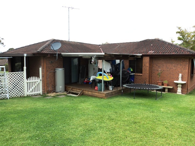 9 Chifley Drive, Raymond Terrace NSW 2324