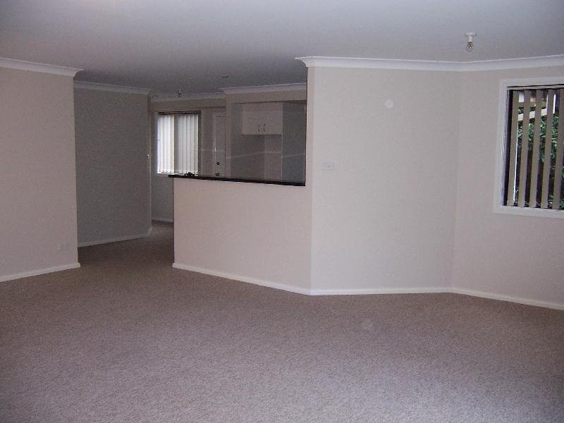 2/12 OAKS Cct, Raymond Terrace NSW 2324