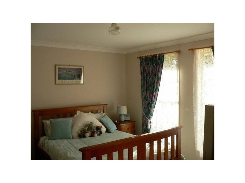 1 Mountain View Close, Seaham NSW 2324