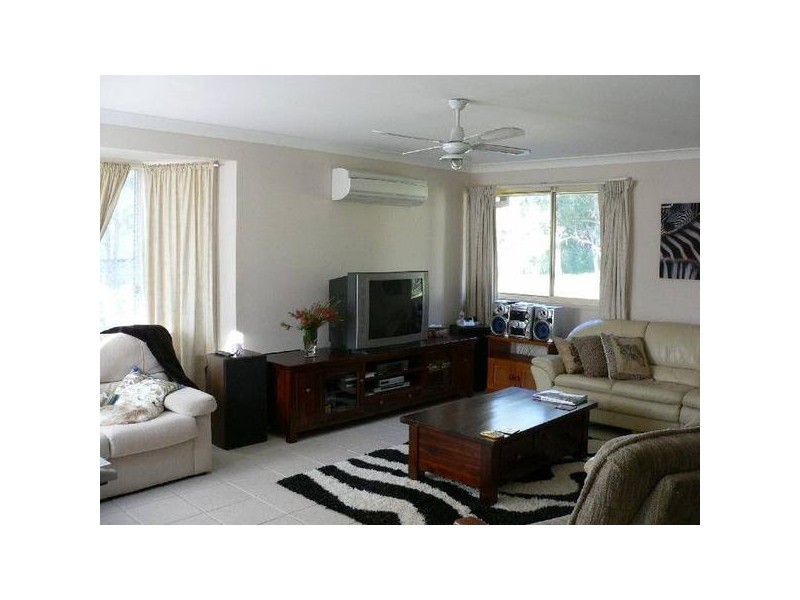 1 Mountain View Close, Seaham NSW 2324