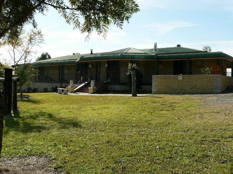 256 Wallarobba Road, Wallarobba NSW 2420