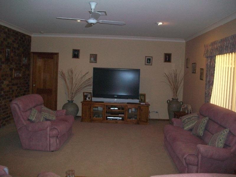 27 Gwandalan Close, Brandy Hill NSW 2324