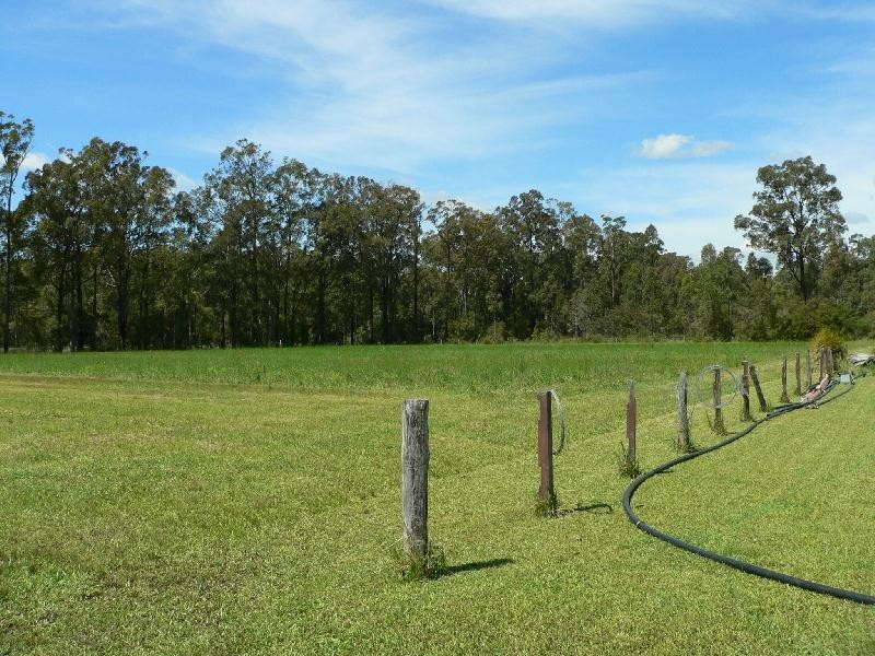 1013 Bucketts Way, Limeburners Creek NSW 2324