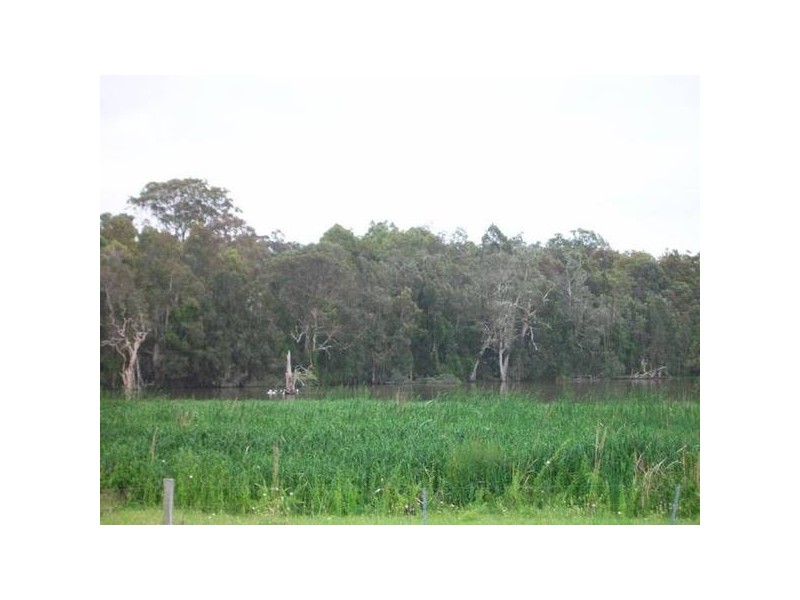 9 Middle Crescent, Seaham NSW 2324