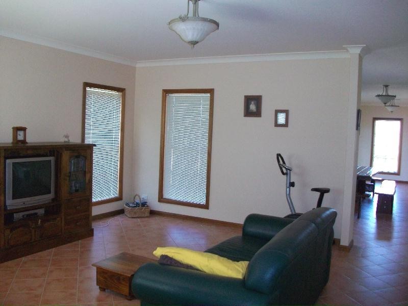 8 Edstein Place, Raymond Terrace NSW 2324