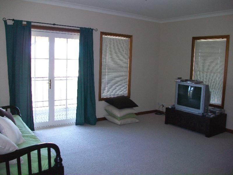 8 Edstein Place, Raymond Terrace NSW 2324