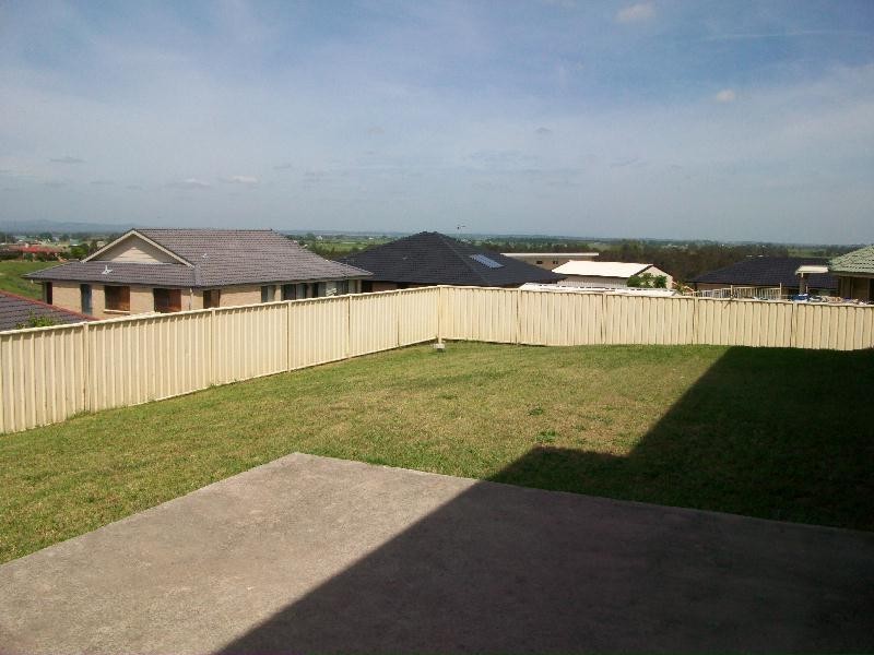 8 Edstein Place, Raymond Terrace NSW 2324