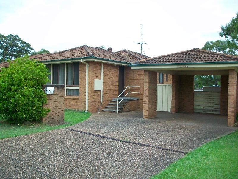 2/2 The Terrace, Raymond Terrace NSW 2324