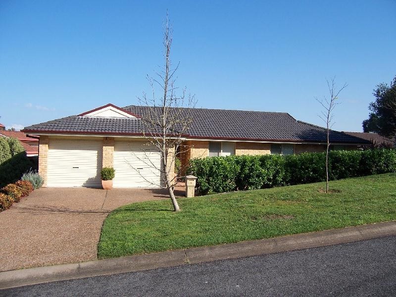 5 ELLIOTT CLOSE, Raymond Terrace NSW 2324