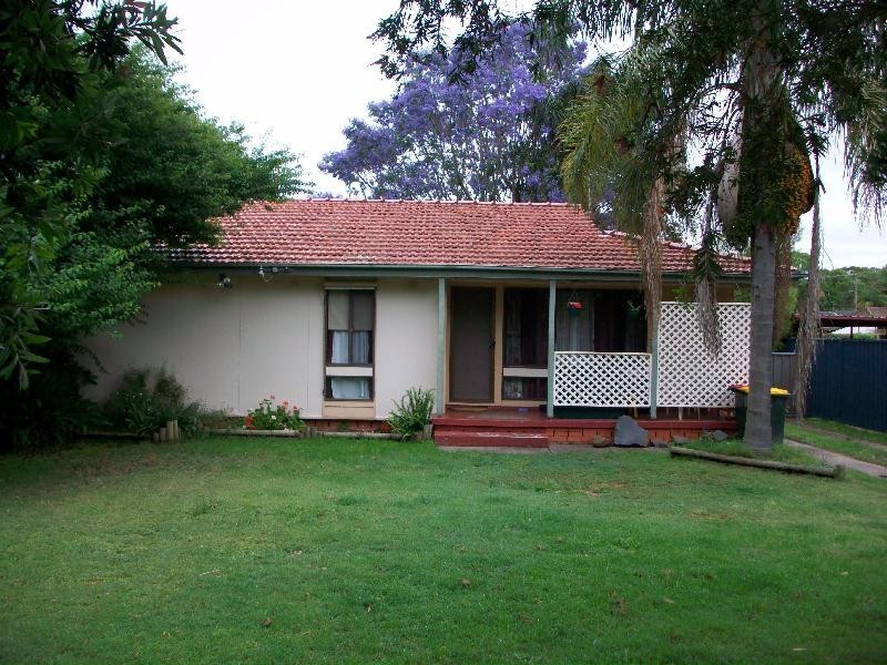 13 Clyde Circuit, Raymond Terrace NSW 2324