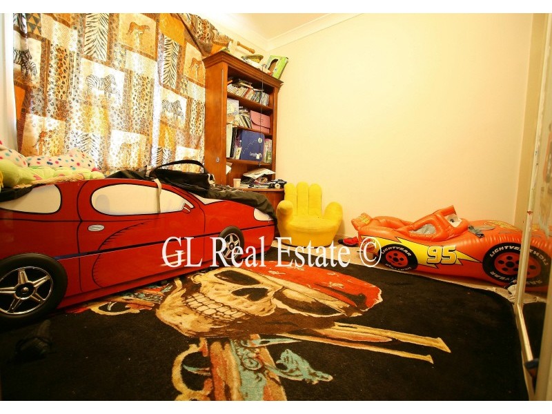 19 Whitcomb St, Hillcrest QLD 4118