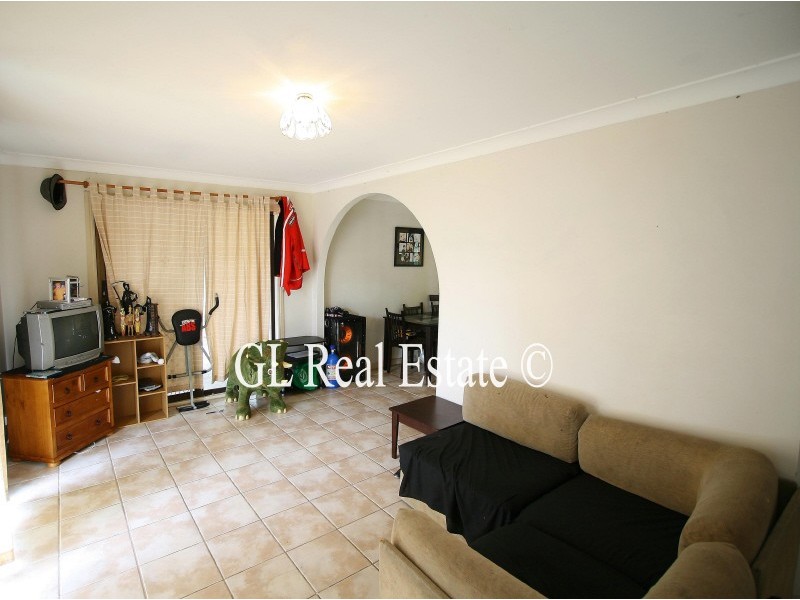 19 Whitcomb St, Hillcrest QLD 4118