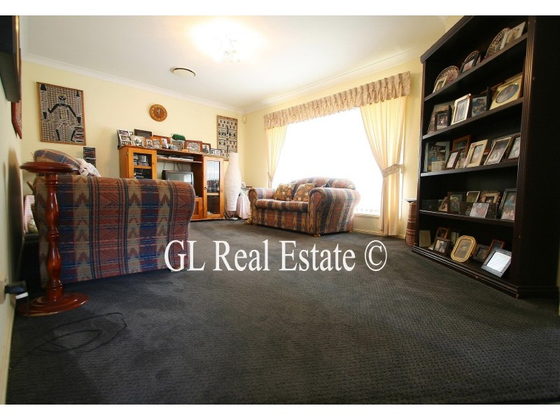 94 Lamberth Road, Regents Park QLD 4118