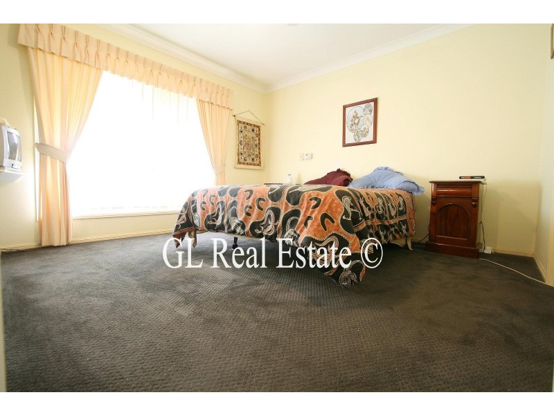 94 Lamberth Road, Regents Park QLD 4118