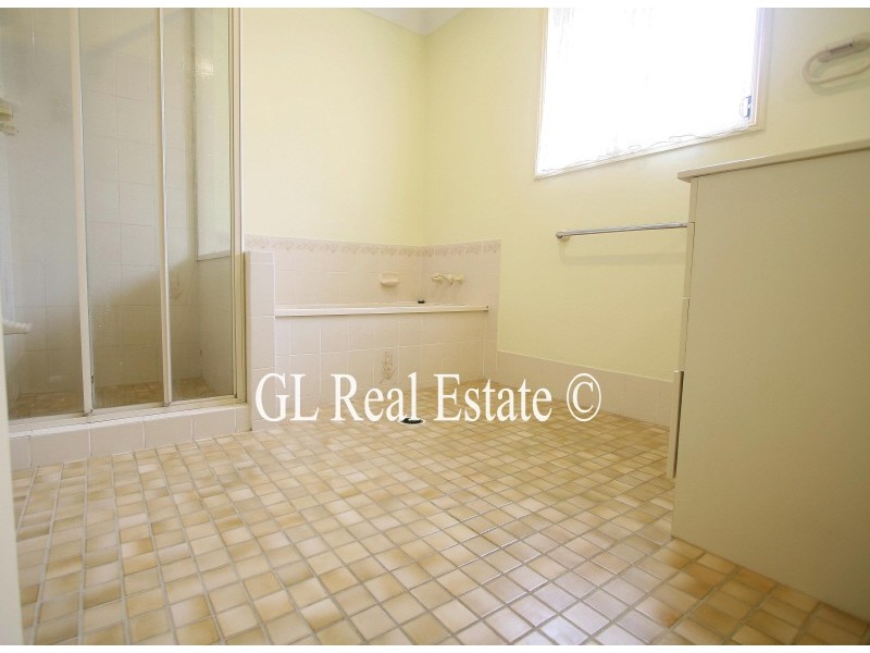 94 Lamberth Road, Regents Park QLD 4118