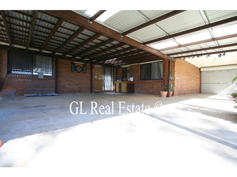 9 Homebush Dve, Regents Park QLD 4118