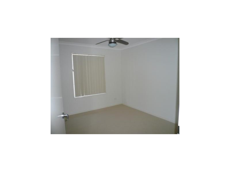 15 Riverside Crescent, Springfield Lakes QLD 4300