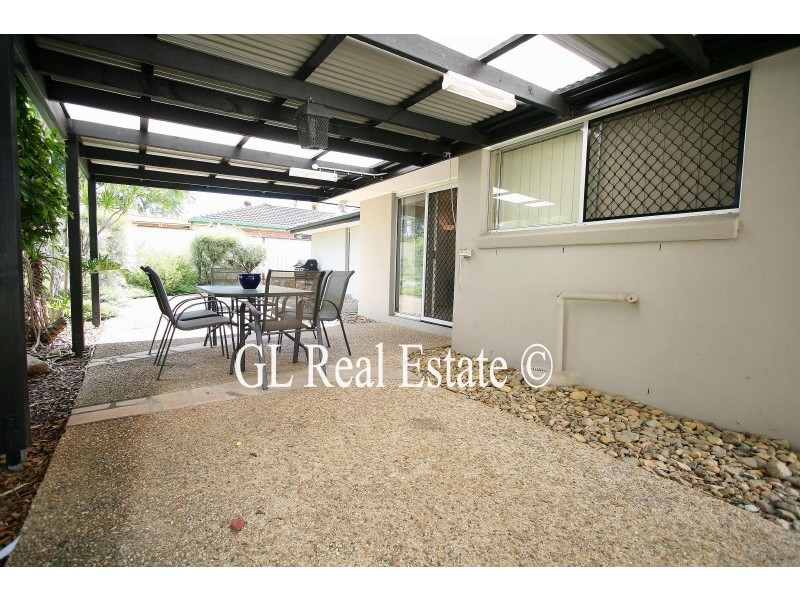 10 LETITIA STREET, Regents Park QLD 4118