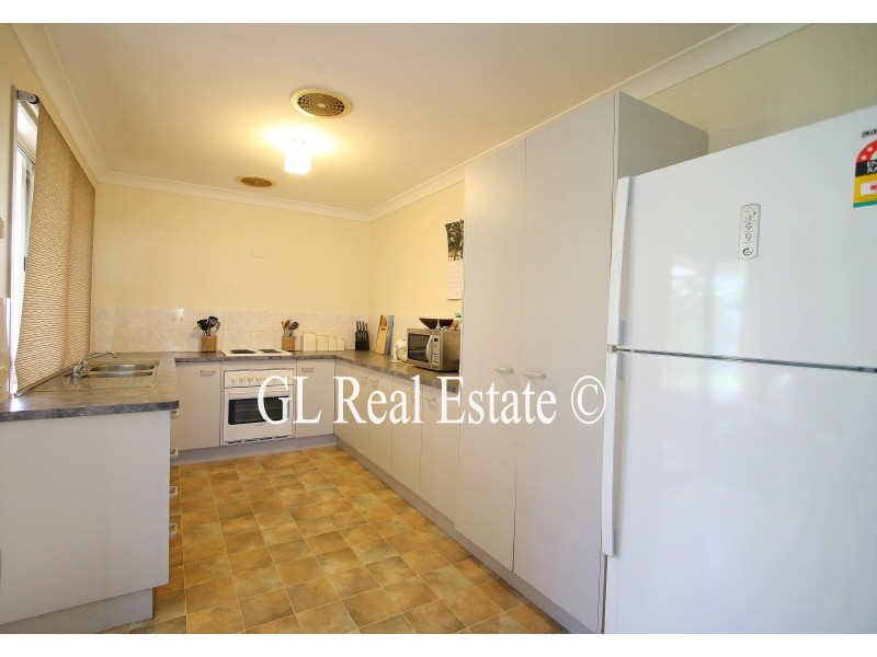27 Lorraine Street, Crestmead QLD 4132