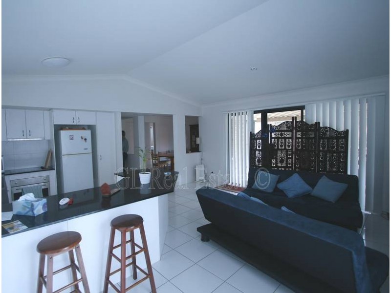 78 PAUL DRIVE, Regents Park QLD 4118