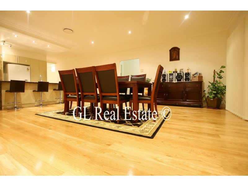 30 MARYLAND DRIVE, Regents Park QLD 4118