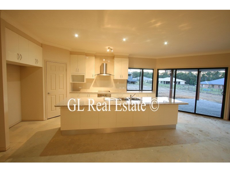 74 BORDER CRESCENT, New Beith QLD 4124