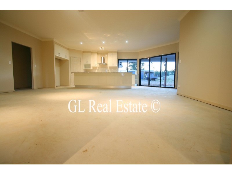 74 BORDER CRESCENT, New Beith QLD 4124