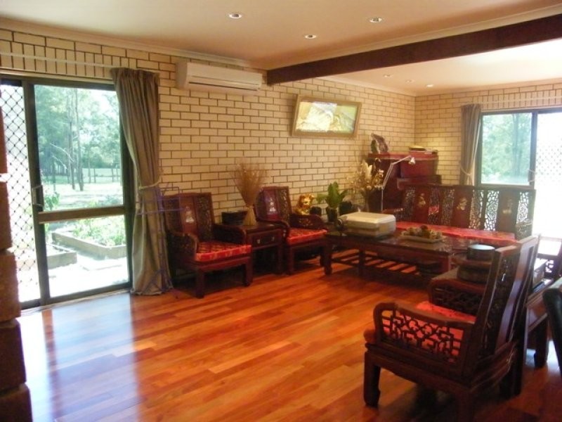 185 Hubner Rd, Park Ridge QLD 4125