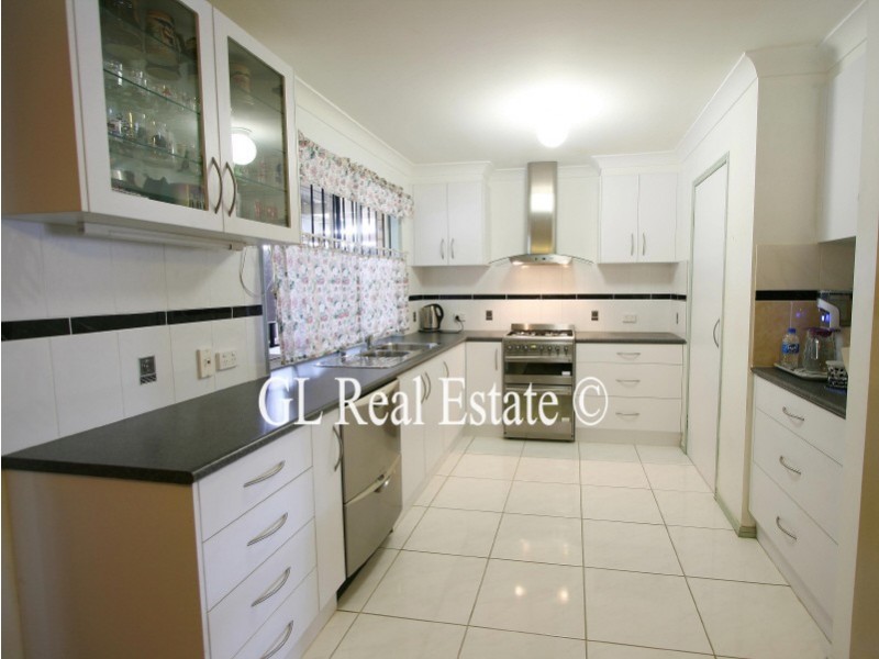 Regents Park QLD 4118