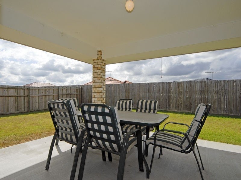 25 GEANEY BVD, Crestmead QLD 4132