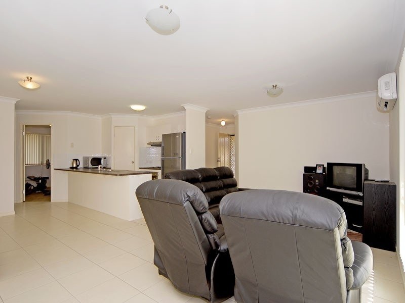 25 GEANEY BVD, Crestmead QLD 4132