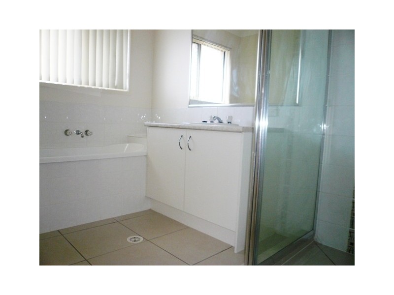 25 GEANEY BVD, Crestmead QLD 4132