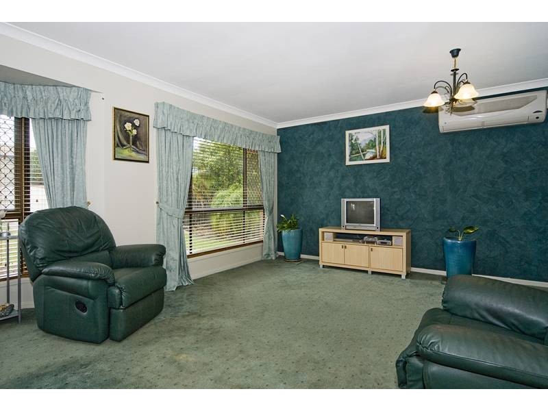 7 SONOROUS CLOSE, Regents Park QLD 4118