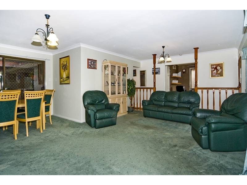 7 SONOROUS CLOSE, Regents Park QLD 4118