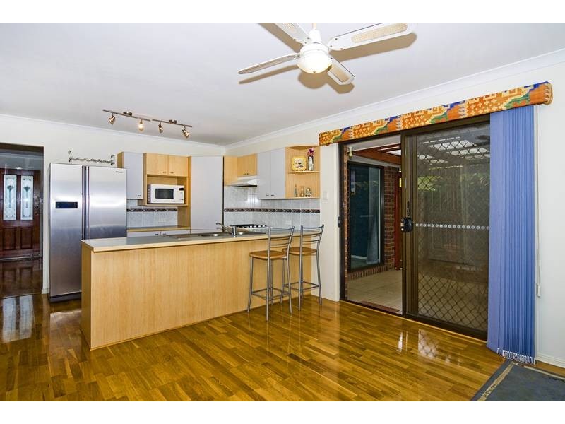 7 SONOROUS CLOSE, Regents Park QLD 4118